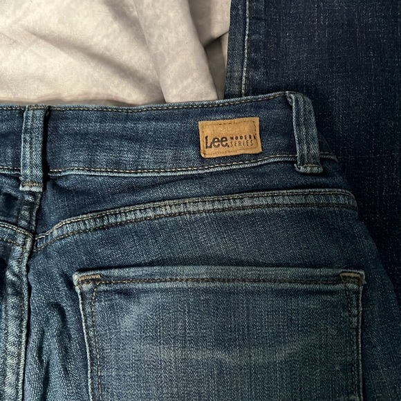 Lee Modern Series Curvy Fit Bootcut Jeans - sz 4 Medium - Picture 10 of 12